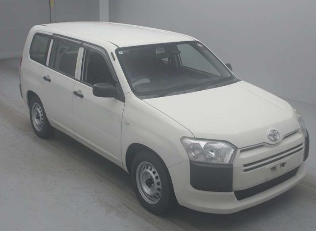 
								Toyota Probox full									