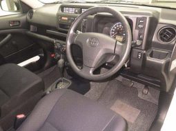 
										Toyota Probox full									