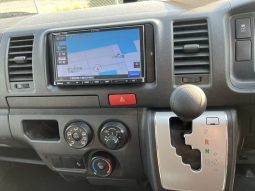 
										Toyota Hiace full									