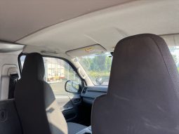 
										Toyota Hiace full									