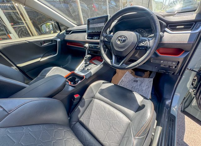 
								Toyota Rav4 full									