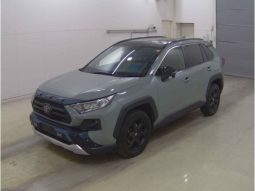 
										Toyota Rav4 full									