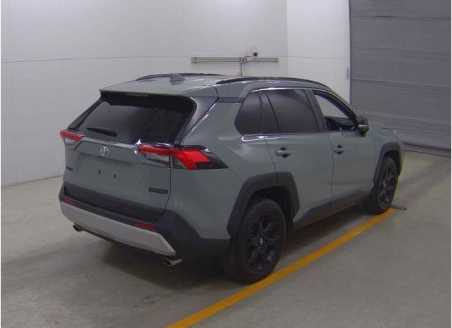 
								Toyota Rav4 full									