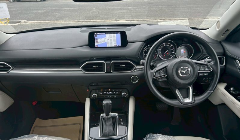 
								Mazda CX-5 full									