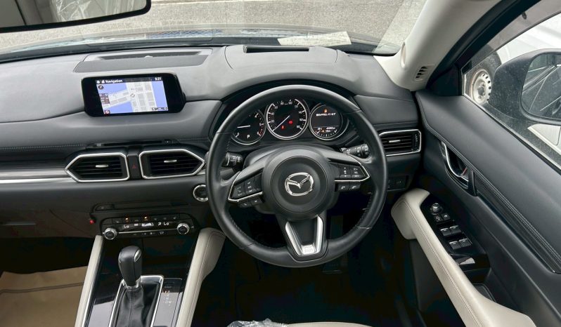 
								Mazda CX-5 full									
