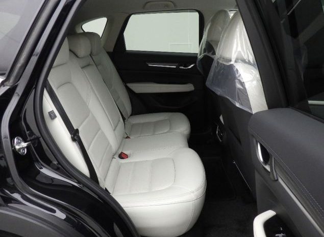 
								Mazda CX-5 full									