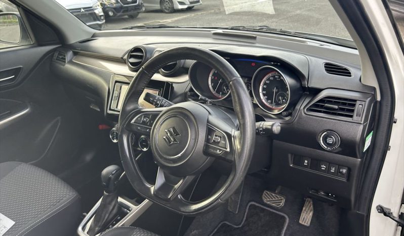 
								Suzuki Swift full									