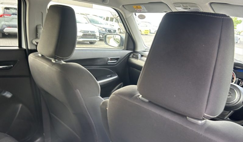 
								Suzuki Swift full									
