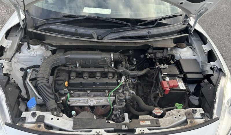 
								Suzuki Swift full									