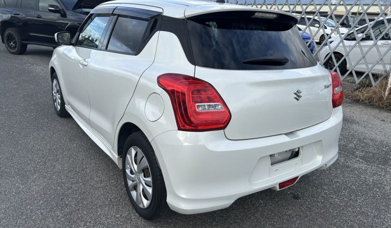 
								Suzuki Swift full									