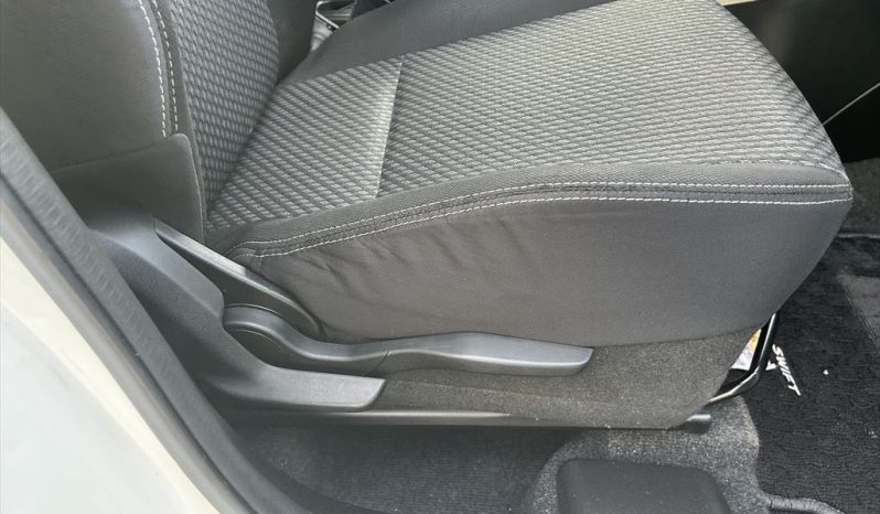 
								Suzuki Swift full									