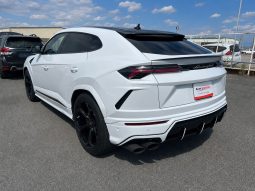 
										Lamborghini Urus full									