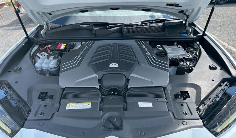 
								Lamborghini Urus full									