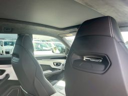 
										Lamborghini Urus full									