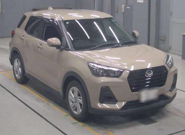 
								Nissan Rocky full									