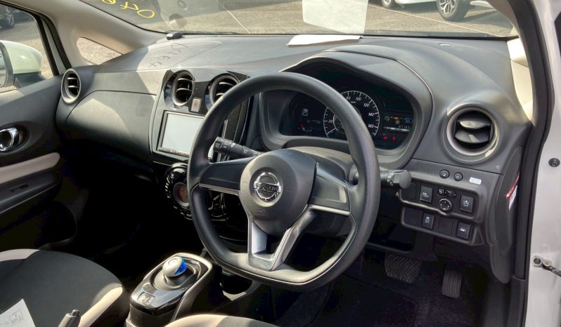 
								Nissan Note full									