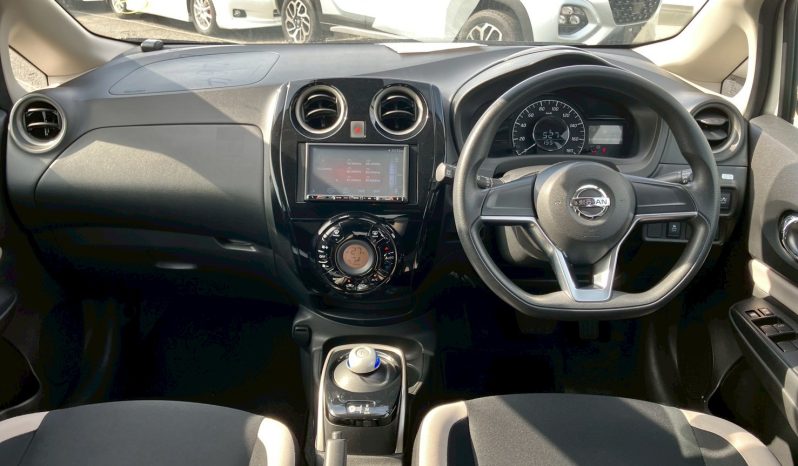 
								Nissan Note full									