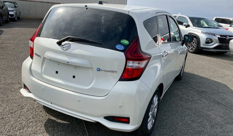 
								Nissan Note full									