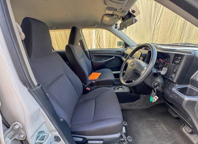 
								Toyota Probox full									