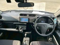 
										Toyota Probox (Hybrid) full									