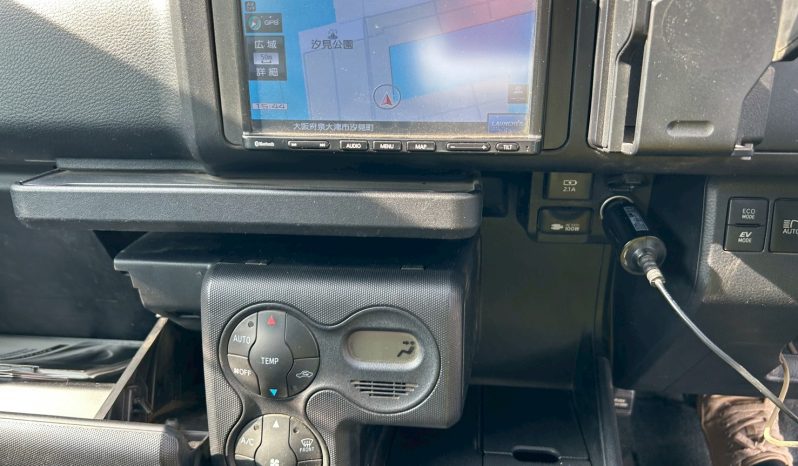 
								Toyota Probox (Hybrid) full									