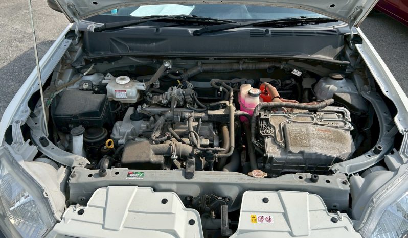 
								Toyota Probox (Hybrid) full									