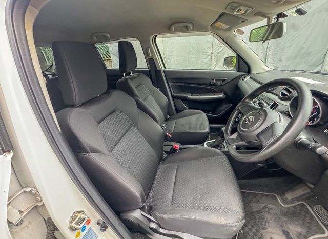 
								Suzuki Swift full									