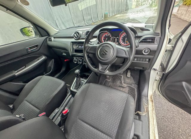 
								Suzuki Swift full									