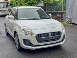
										Suzuki Swift full									