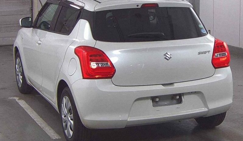
								Suzuki Swift full									