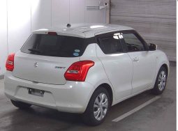 
										Suzuki Swift full									