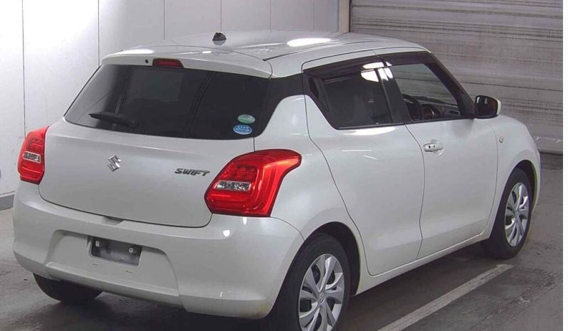 
								Suzuki Swift full									