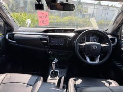 
										Toyota Hilux full									