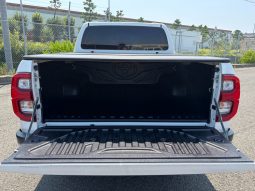 
										Toyota Hilux full									