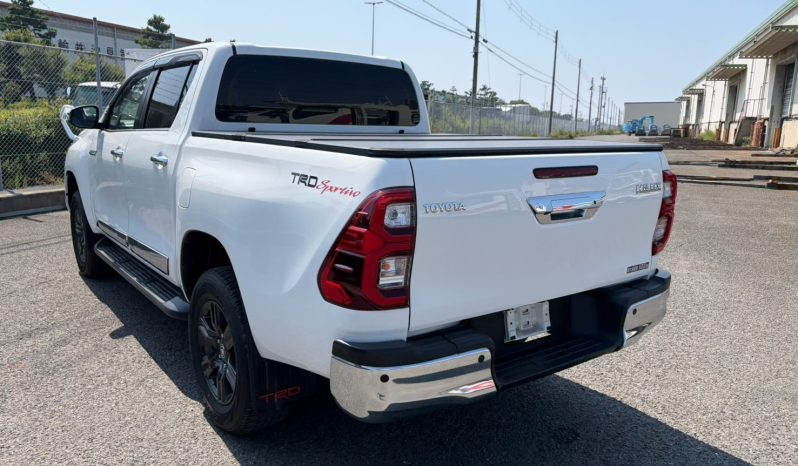 
								Toyota Hilux full									