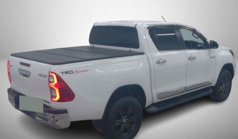 
								Toyota Hilux full									