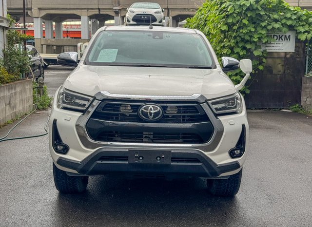 
								Toyota Hilux full									