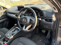 
										Mazda CX-5 full									