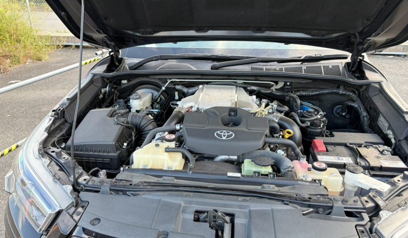 
								Toyota Hilux full									