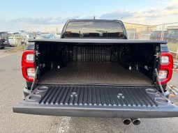 
										Toyota Hilux full									