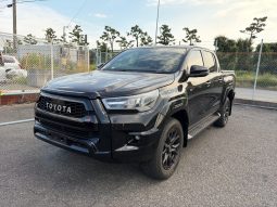 
										Toyota Hilux full									