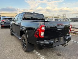 
										Toyota Hilux full									