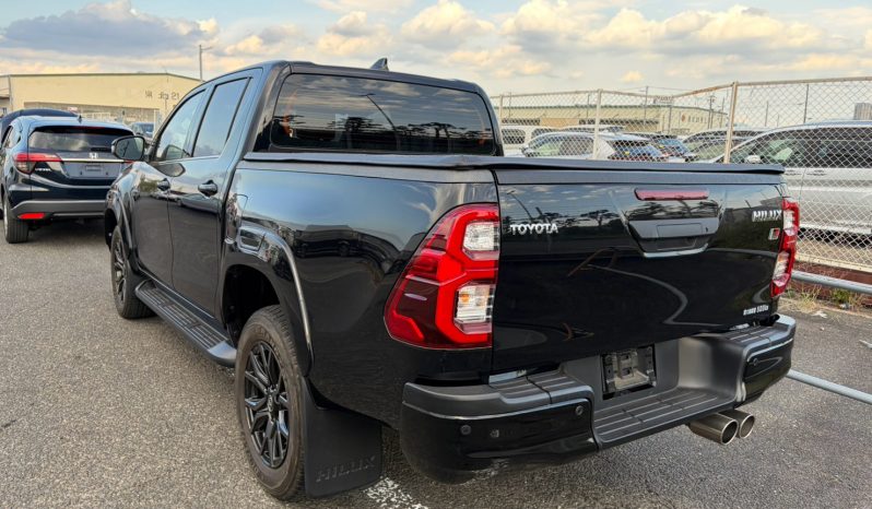 
								Toyota Hilux full									