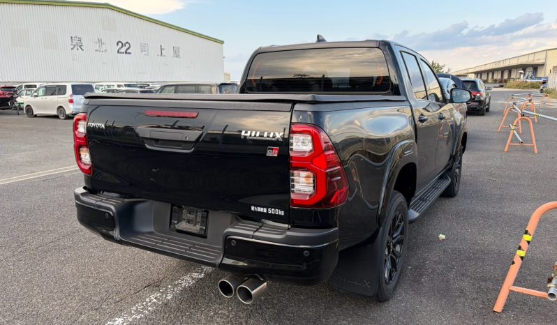 
								Toyota Hilux full									