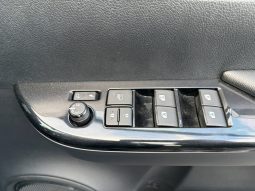
										Toyota Hilux full									