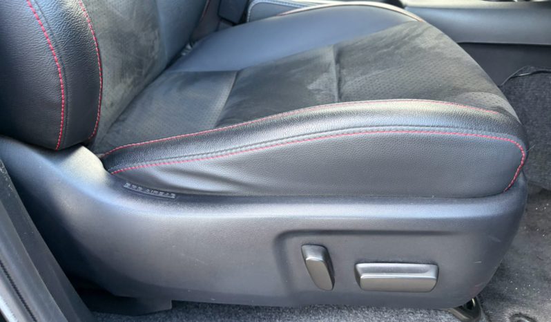 
								Toyota Hilux full									