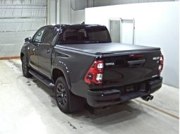 
										Toyota Hilux full									
