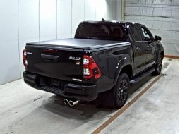 
										Toyota Hilux full									