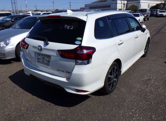 
								Toyota Fielder full									