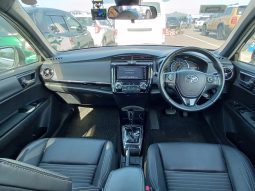 
										Toyot Fielder (Hybrid) full									